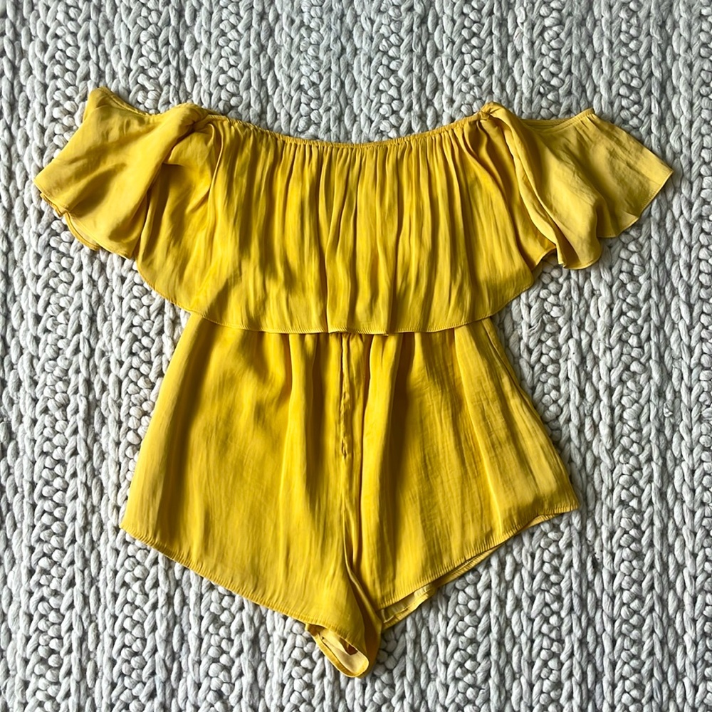 Forever 21 Off the Shoulder Romper in Yellow - Size: S
